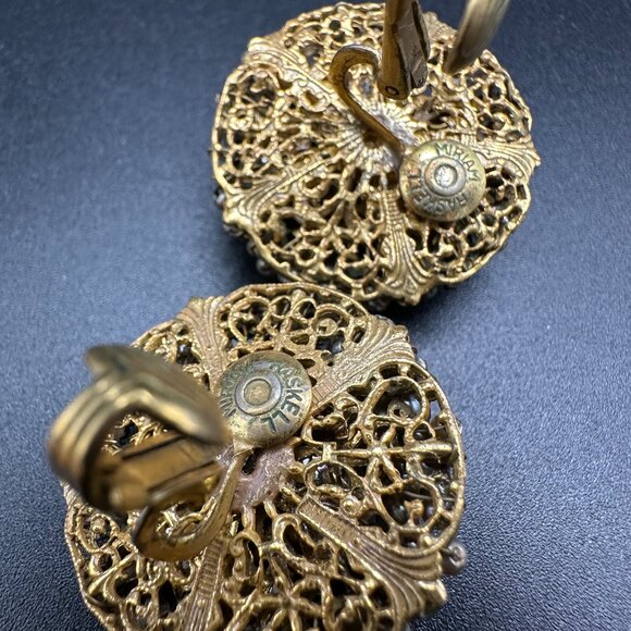 VINTAGE MIRIAM HASKELL GOLD PLATED FAUX PEARLS RHINESTONES CLIP ON EARRINGS - Picture 7 of 13